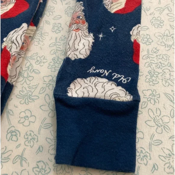 🎅🏻Santa Claus Kids Pajamas - Blue
Size:10 - Picture 8 of 9
